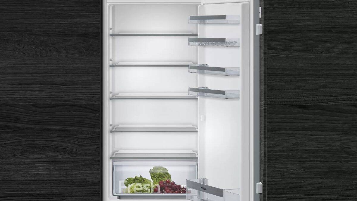 Siemens 274L Built-in Fridge-Freezer with Freezer at Bottom Sliding Hinge - Image 4